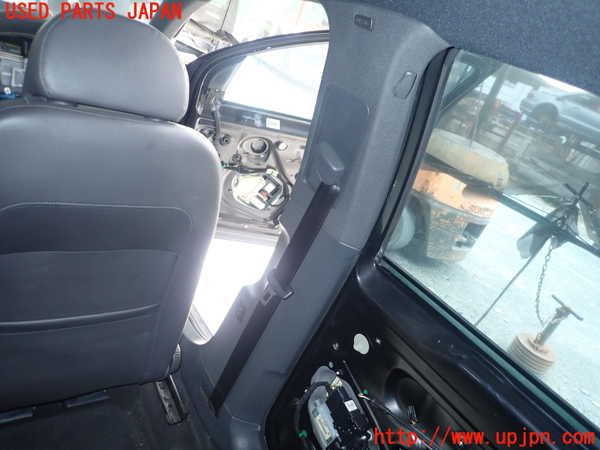 1UPJ-24987665]VW ゴルフ R32(1KBUBF)右センターピラートリム 中古_m0001.jpg