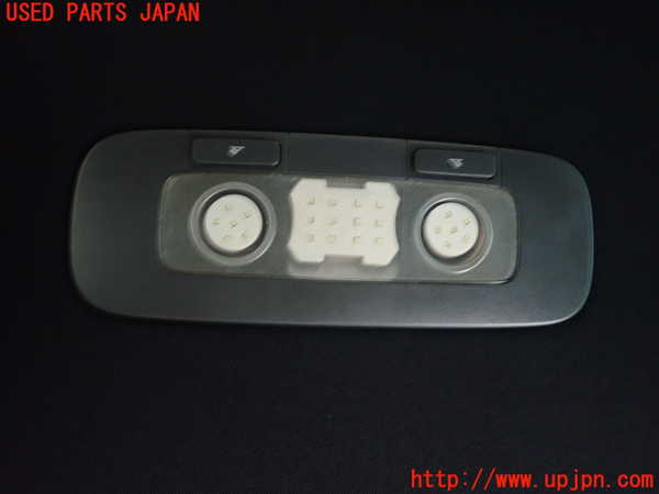 1UPJ-24986412]VW ゴルフ R32(1KBUBF)ルームランプ2 (2列目) 中古_m0001.jpg