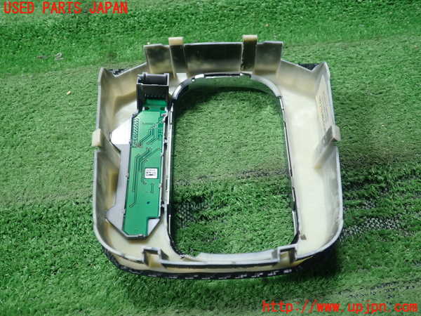 1UPJ-24987691]VW ゴルフ R32(1KBUBF)内装トリム類1 中古_m0002.jpg