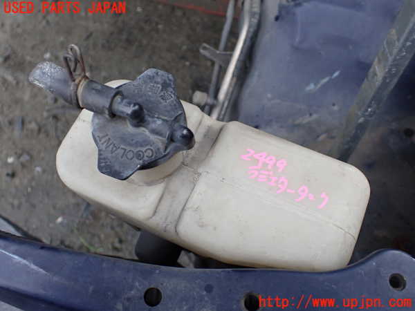 5UPJ-24992410]ハイラックスサーフ(KZN185W)ラジエータータンク 中古_m0001.jpg