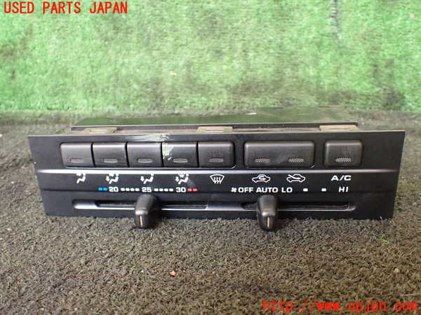 5UPJ-24996066]ハイラックスサーフ(KZN185W)エアコンスイッチ1 中古_m0001.jpg