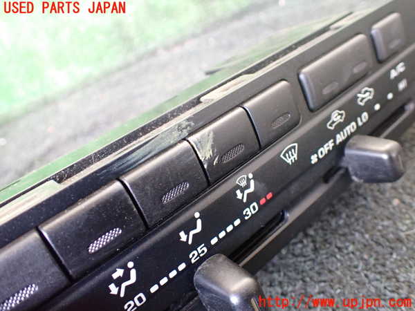 5UPJ-24996066]ハイラックスサーフ(KZN185W)エアコンスイッチ1 中古_m0002.jpg
