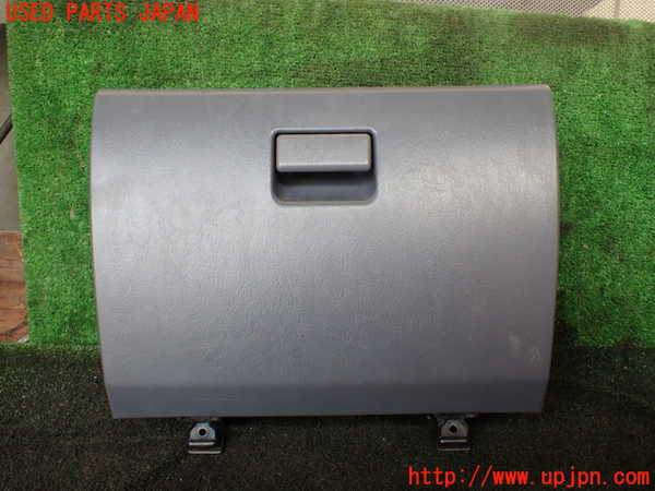 5UPJ-24997516]ハイラックスサーフ(KZN185W)グローブボックス1 中古_m0001.jpg