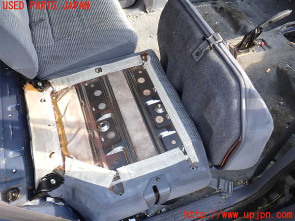 1UPJ-24997145]ハイラックスサーフ(KZN185W)右2列目シート 中古_m0004.jpg