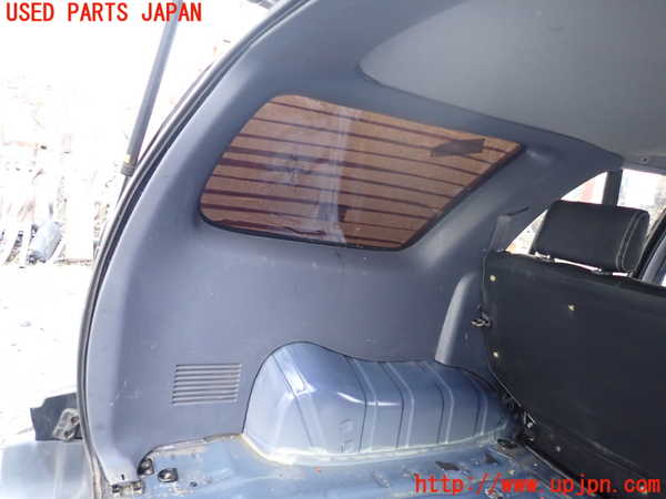 5UPJ-24997680]ハイラックスサーフ(KZN185W)左リアピラートリム 中古_m0001.jpg