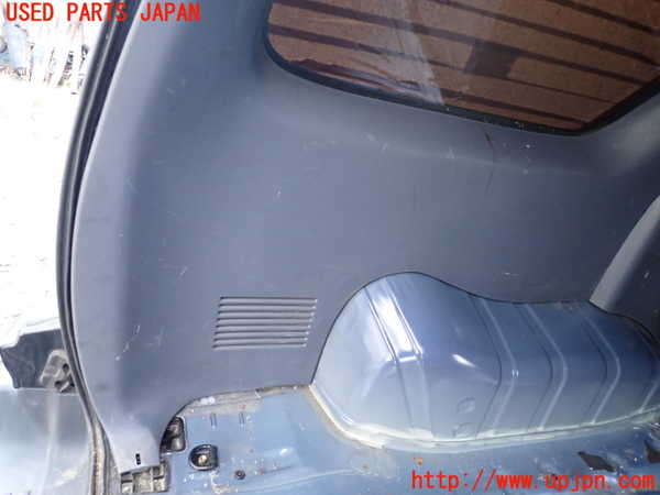 5UPJ-24997680]ハイラックスサーフ(KZN185W)左リアピラートリム 中古_m0002.jpg