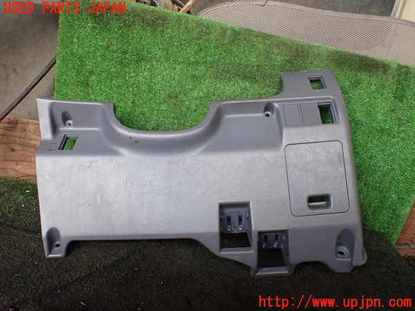 5UPJ-24997691]ハイラックスサーフ(KZN185W)内装トリム類1 中古_m0001.jpg