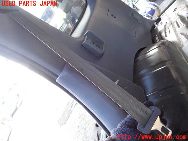 5UPJ-25007155]ハイラックスサーフ(RZN185W)右2列目シートベルト 中古_m0001.jpg
