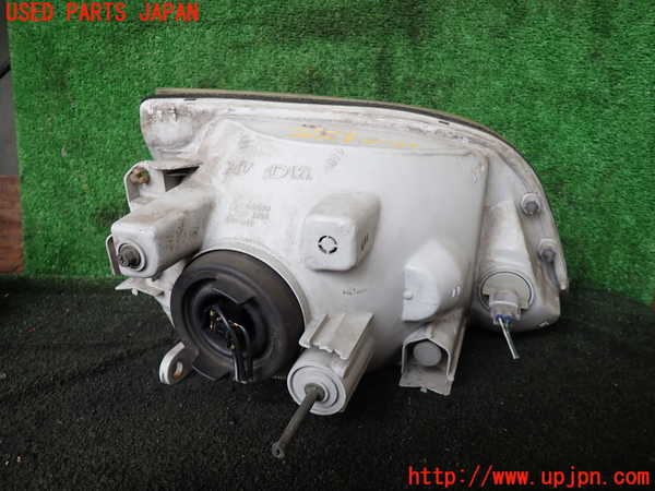 1UPJ-25011132]ハイエースワゴン100系(KZH106W)左ヘッドライト ハロゲン 中古_m0003.jpg