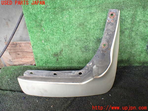 1UPJ-25011450]ハイエースワゴン100系(KZH106W)右フロントマッドガード(泥除け) 中古_m0002.jpg