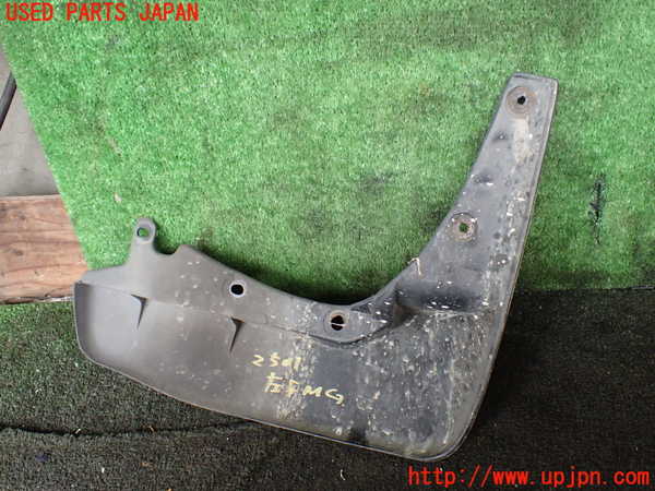 1UPJ-25011452]ハイエースワゴン100系(KZH106W)左フロントマッドガード(泥除け) 中古_m0001.jpg