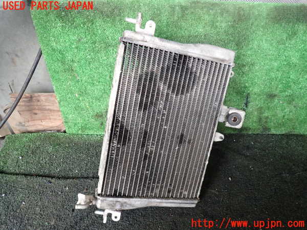 1UPJ-25012322]ハイエースワゴン100系(KZH106W)ラジエーター2 (インタークーラー用) 中古_m0003.jpg