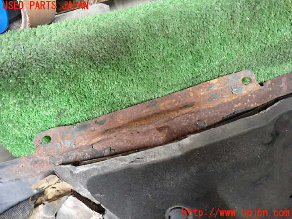 1UPJ-25011723]ハイエースワゴン100系(KZH106W)アンダーカバー3 中古_m0002.jpg