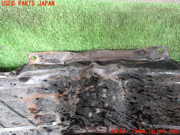 1UPJ-25011723]ハイエースワゴン100系(KZH106W)アンダーカバー3 中古_m0004.jpg