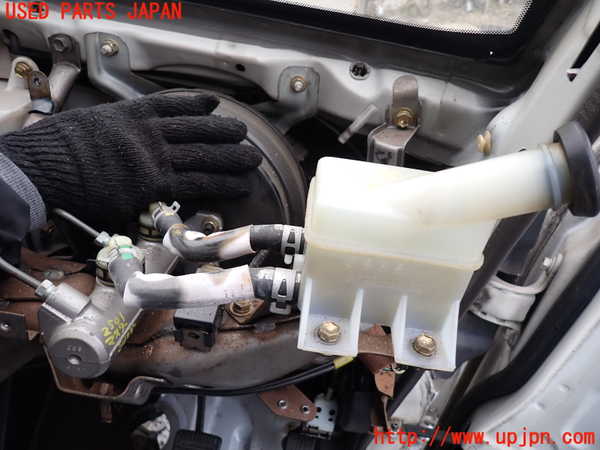 1UPJ-25014050]ハイエースワゴン100系(KZH106W)ブレーキマスターシリンダー 中古_m0001.jpg