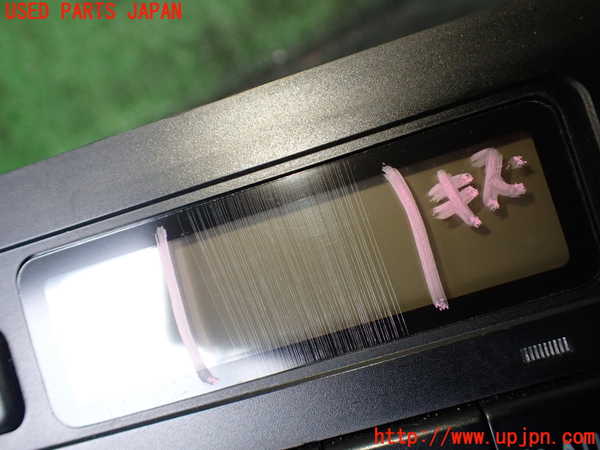 5UPJ-25016066]ハイエースワゴン100系(KZH106W)エアコンスイッチ1 中古_m0002.jpg