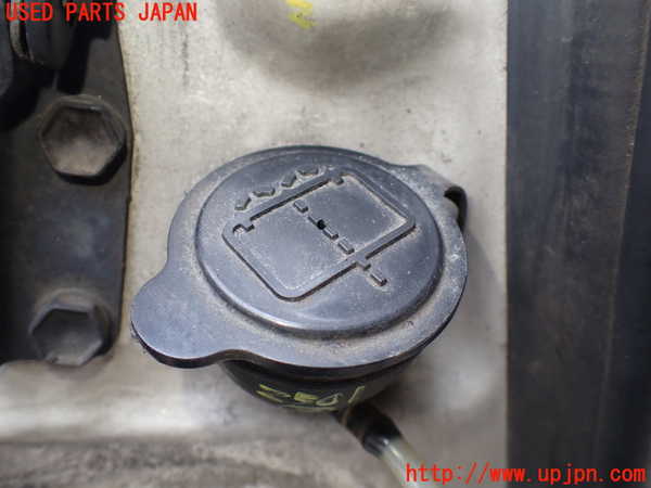 1UPJ-25016792]ハイエースワゴン100系(KZH106W)ウォッシャータンク2 中古_m0002.jpg