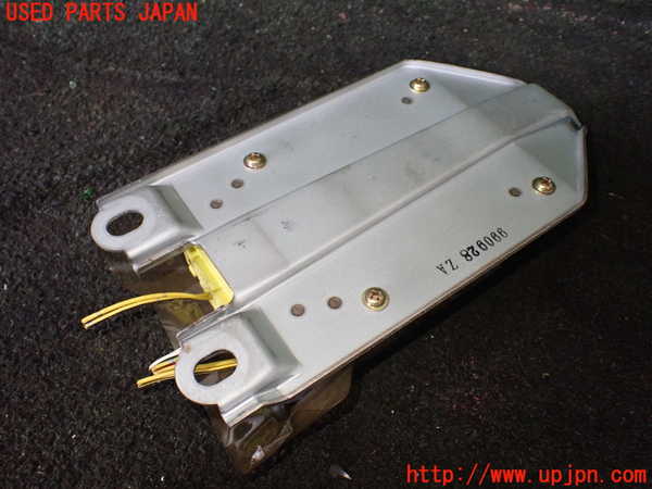 1UPJ-25016145]ハイエースワゴン100系(KZH106W)エアバッグコンピューター 中古_m0003.jpg