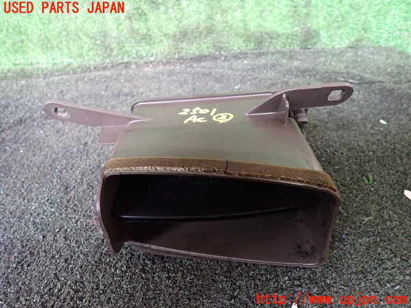 1UPJ-25017527]ハイエースワゴン100系(KZH106W)エアコン吹き出し口2 (左) 中古_m0002.jpg