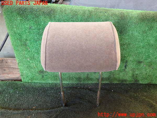 1UPJ-25017040]ハイエースワゴン100系(KZH106W)運転席ヘッドレスト 中古_m0002.jpg