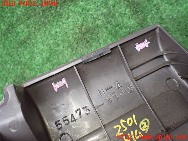 1UPJ-25017692]ハイエースワゴン100系(KZH106W)内装トリム類2 中古_m0003.jpg