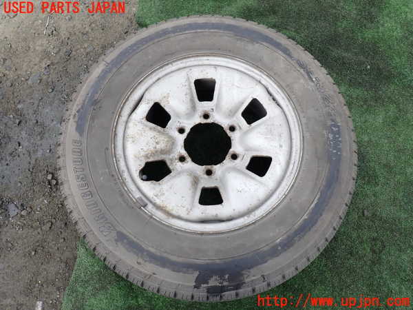 1UPJ-25019601]ハイエースワゴン100系(KZH106W)スペアタイヤ1 中古_m0001.jpg