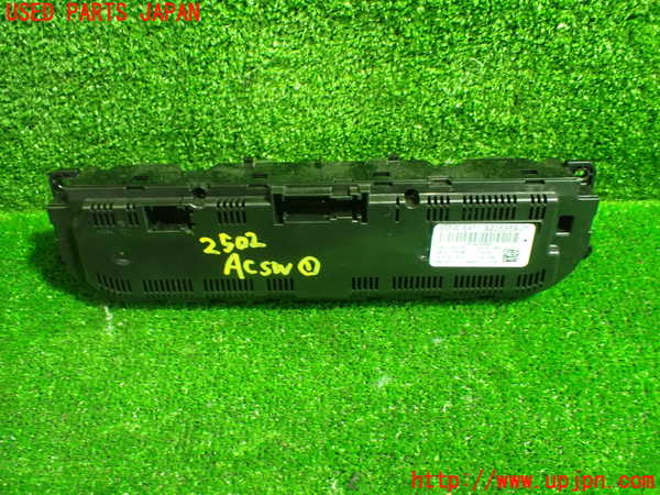 1UPJ-25026066]BMW Z4(LM25 E89)エアコンスイッチ1 中古_m0003.jpg
