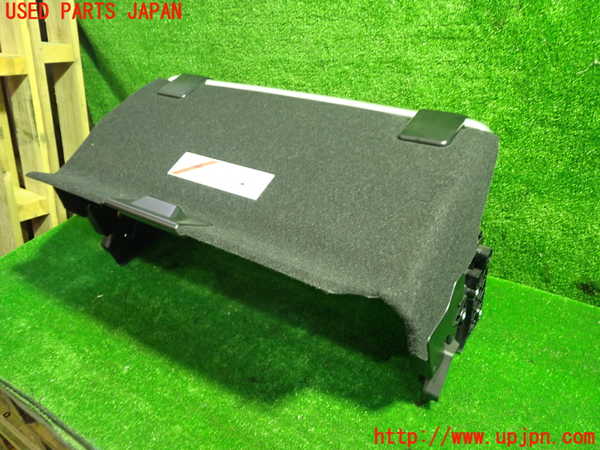 1UPJ-25027761]BMW Z4(LM25 E89)トノカバー1 中古_m0002.jpg