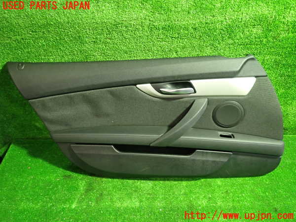 1UPJ-25021264]BMW Z4(LM25 E89)左ドア内張り 中古_m0001.jpg