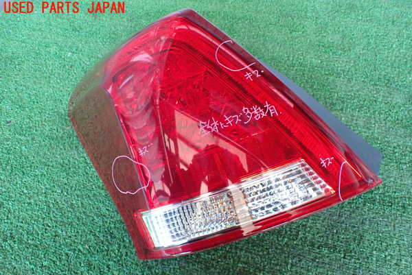 2UPJ-25031536]クラウン マジェスタ(URS206)左テールランプ 中古_m0001.jpg