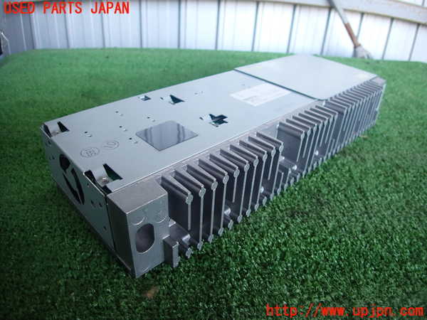 2UPJ-25036525]クラウン マジェスタ(URS206)アンプ 中古_m0001.jpg