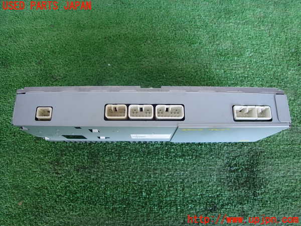 2UPJ-25036525]クラウン マジェスタ(URS206)アンプ 中古_m0004.jpg