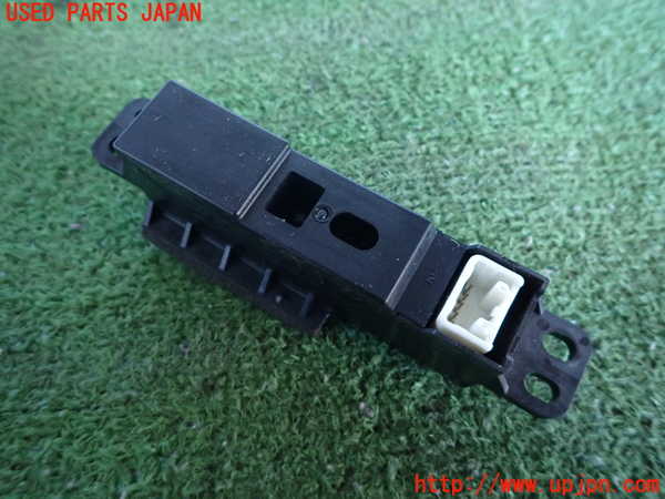 2UPJ-25036850]クラウン マジェスタ(URS206)空気清浄機 中古_m0002.jpg