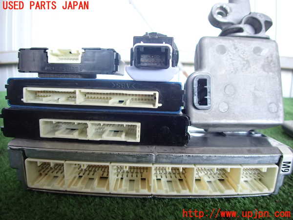 2UPJ-25036110]クラウン マジェスタ(URS206)エンジンコンピューター 中古_m0004.jpg