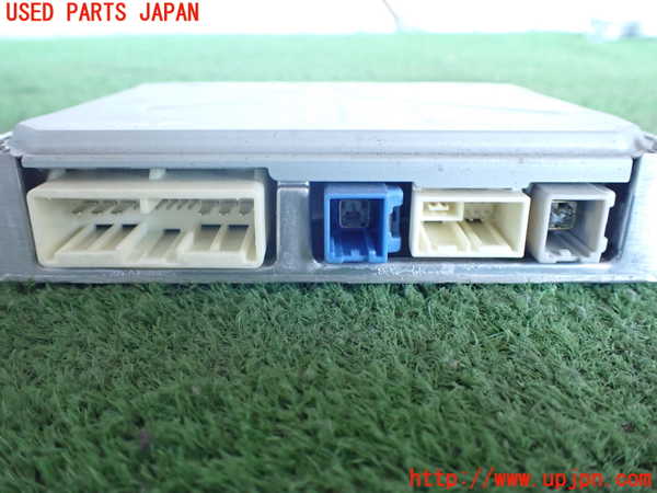 2UPJ-25036148]クラウン マジェスタ(URS206)コンピューター3 (テレマティクス トランシーバー) 中古_m0003.jpg