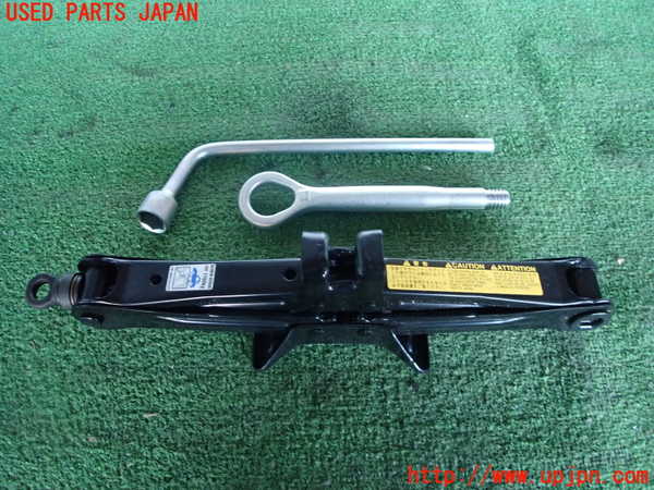 2UPJ-25037805]クラウン マジェスタ(URS206)車載工具 中古_m0001.jpg