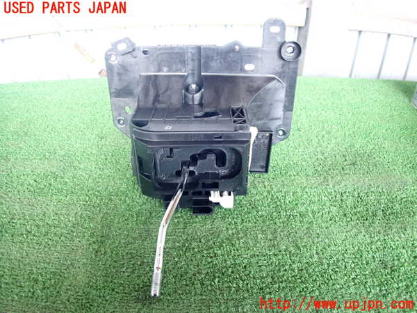 2UPJ-25037555]クラウン マジェスタ(URS206)ATシフトレバー 中古_m0002.jpg