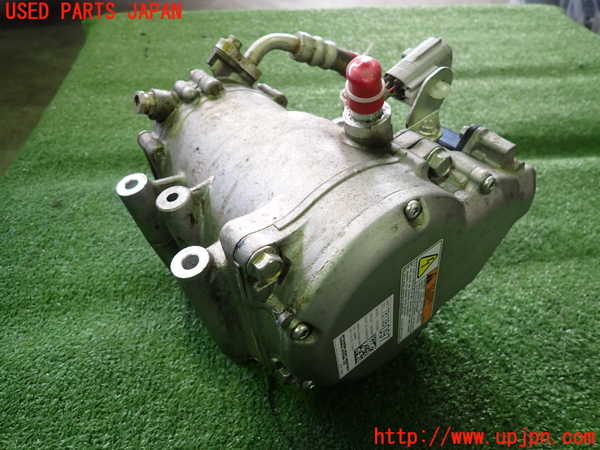 2UPJ-25046025]エクリプスクロス PHEV(GL3W)エアコンコンプレッサー 中古_m0002.jpg