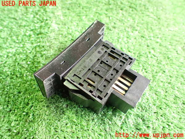 2UPJ-25046308]エクリプスクロス PHEV(GL3W)スイッチ3 (電動パーキング) 中古_m0003.jpg