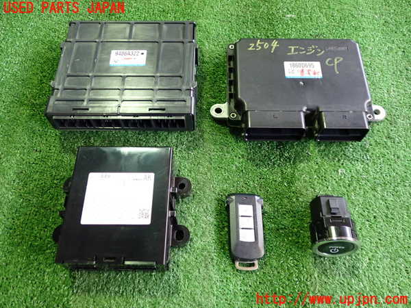 2UPJ-25046110]エクリプスクロス PHEV(GL3W)エンジンコンピューター 中古_m0001.jpg