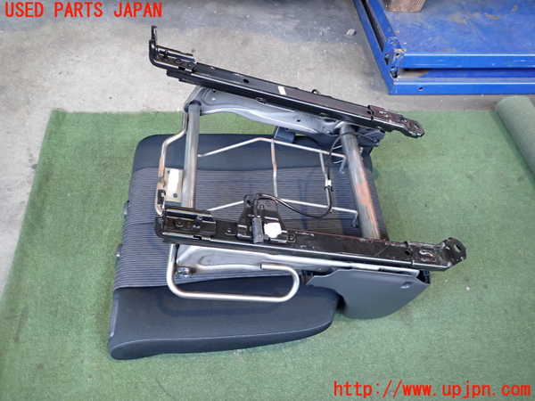 2UPJ-25047145]エクリプスクロス PHEV(GL3W)右2列目シート 【ジャンク品】 中古_m0005.jpg