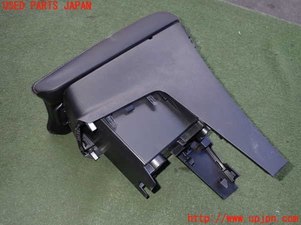 2UPJ-25047540]エクリプスクロス PHEV(GL3W)センターコンソール 中古_m0001.jpg