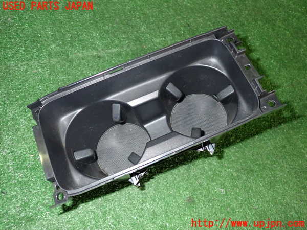 2UPJ-25047810]エクリプスクロス PHEV(GL3W)ドリンクホルダー 中古_m0001.jpg