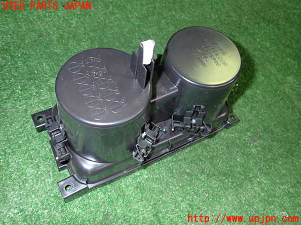 2UPJ-25047810]エクリプスクロス PHEV(GL3W)ドリンクホルダー 中古_m0003.jpg