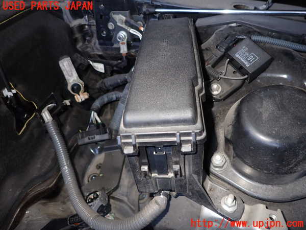 2UPJ-25056742]クラウン アスリート(GRS210)ヒューズボックス2 中古_m0002.jpg