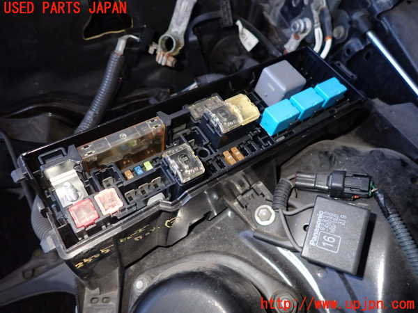 2UPJ-25056742]クラウン アスリート(GRS210)ヒューズボックス2 中古_m0003.jpg