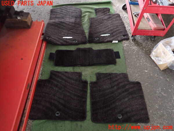 2UPJ-25057800]クラウン アスリート(GRS210)フロアマット 中古_m0001.jpg