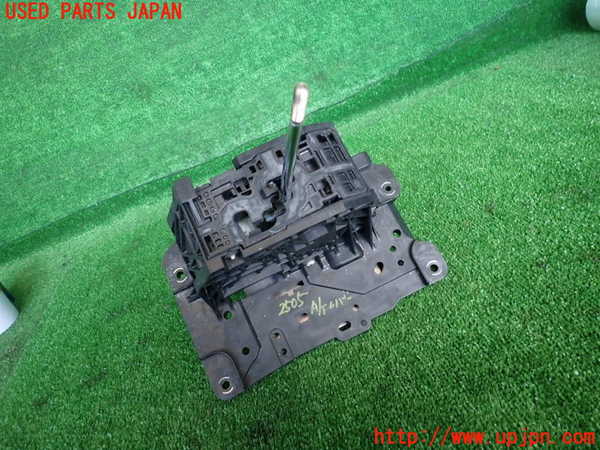 2UPJ-25057555]クラウン アスリート(GRS210)ATシフトレバー 中古_m0001.jpg