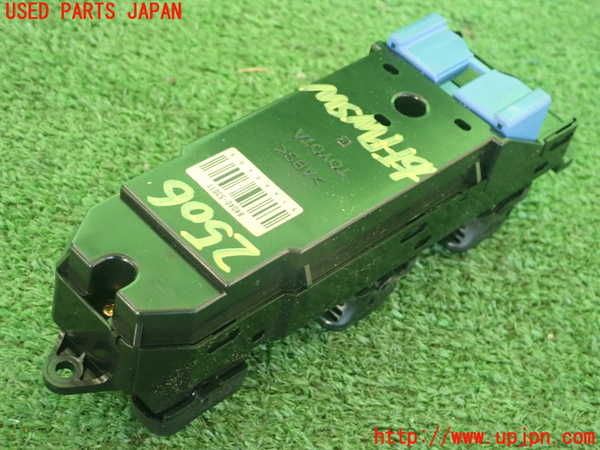 2UPJ-25066240]アルテッツァ(GXE10)右前パワーウィンドウスイッチ 中古_m0002.jpg