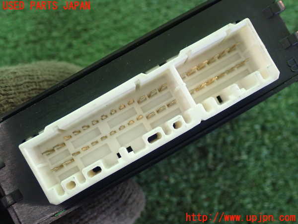 2UPJ-25066125]アルテッツァ(GXE10)ABSコンピューター 中古_m0004.jpg